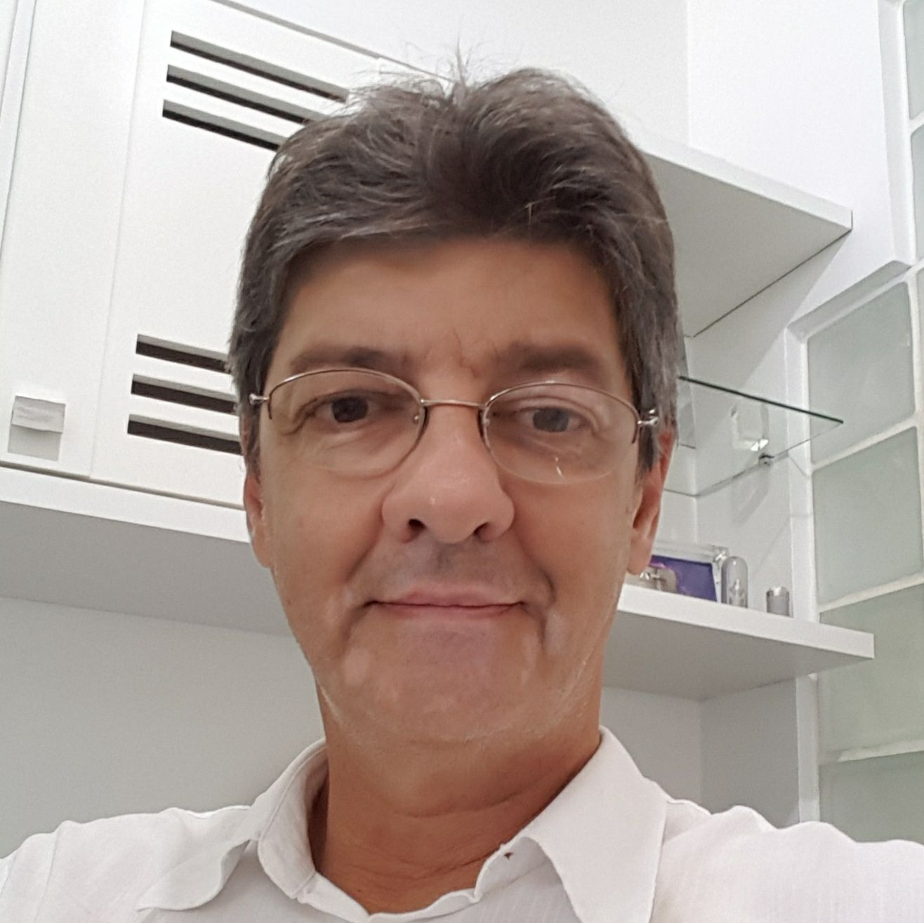 Dr. Marcos Zanoni